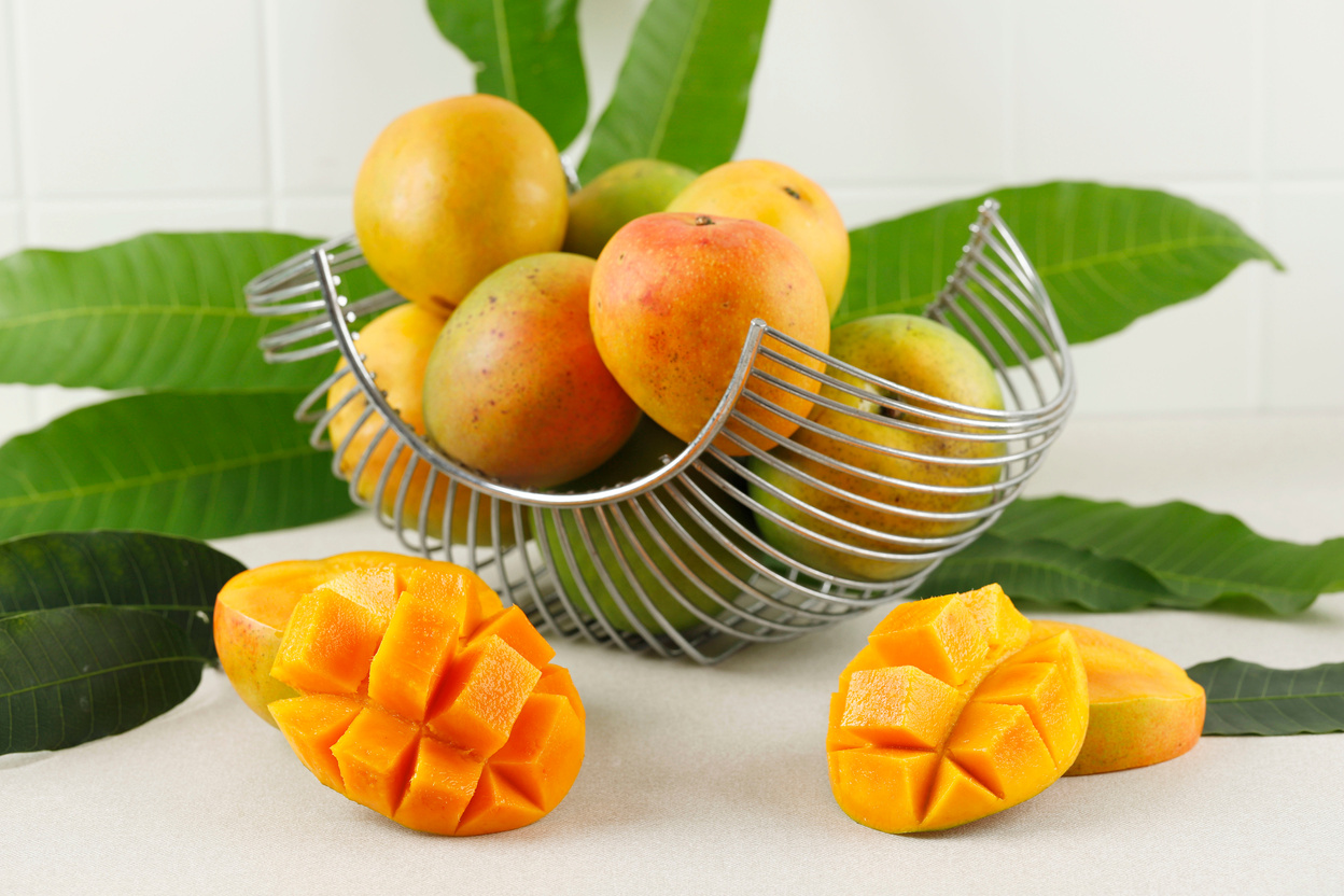 Fresh Gedong Gincu Mango, Ripe Mango Tropical Fruit