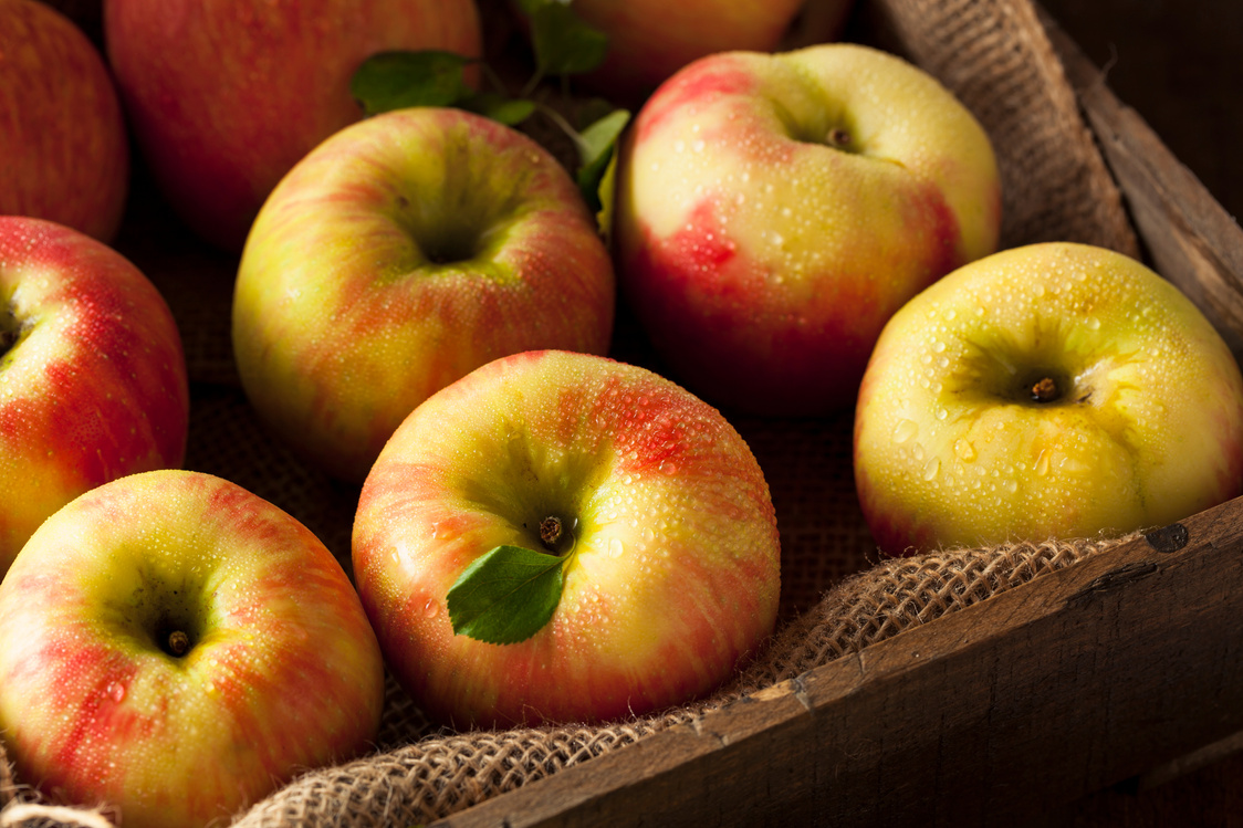 Raw Organic Honeycrisp Apples