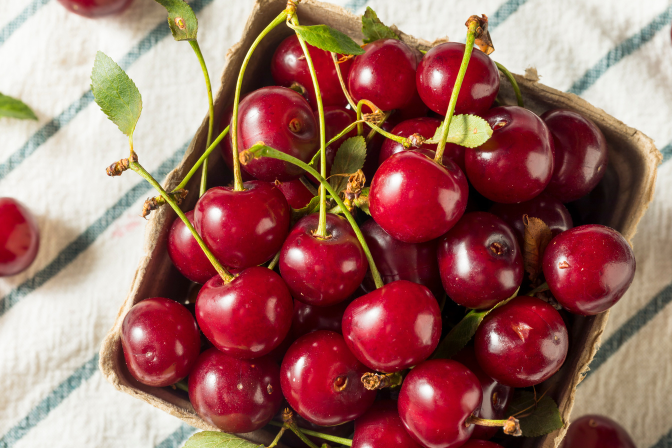 Raw Red Organic Tart Cherries